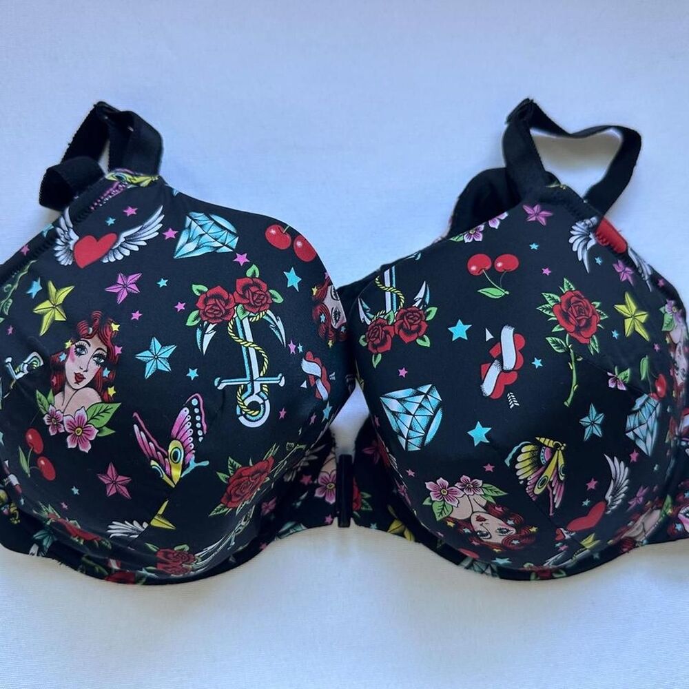 Torrid 44B Tattoo Flash Black Bra